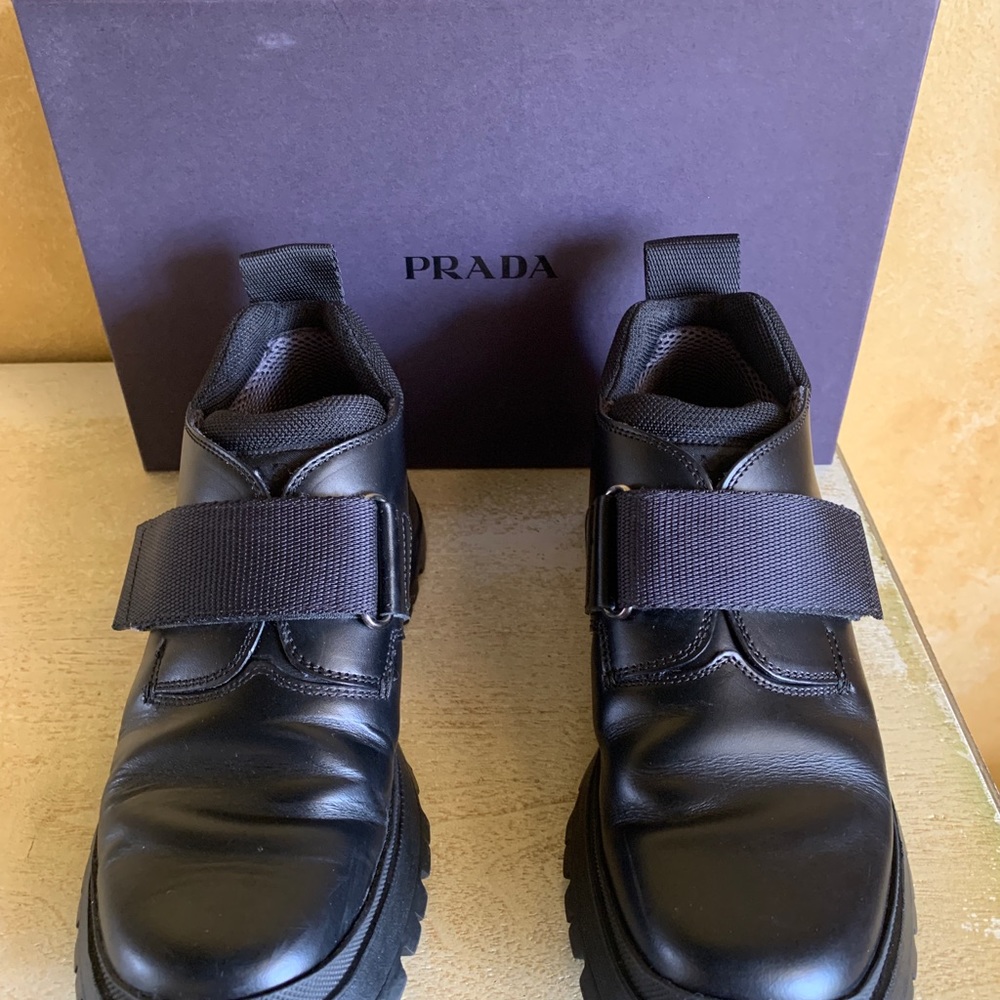 Prada Women Chunky Leather Sneaker (New $400!!!) - Picture 4 of 7